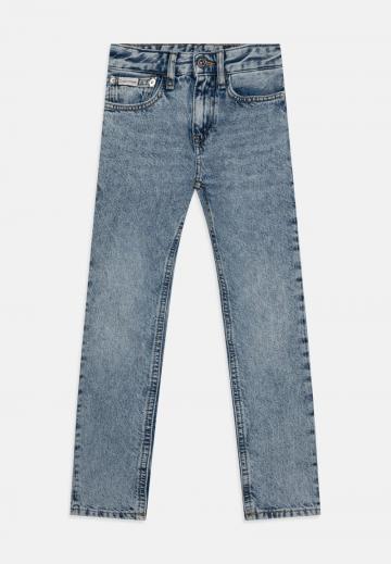 Джинсы