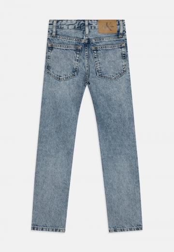 Джинсы