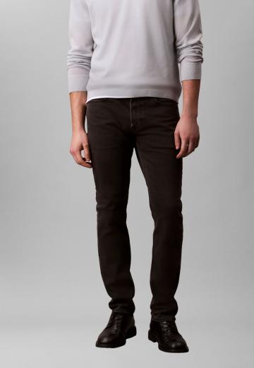 Узкие джинсы