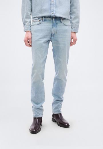 Узкие джинсы