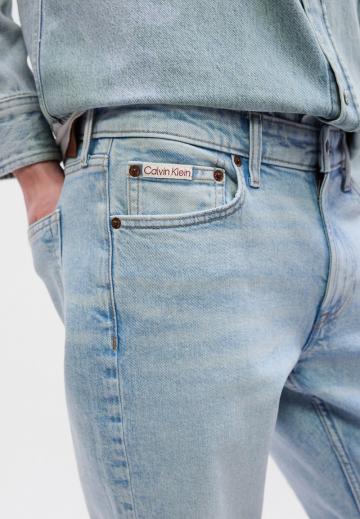 Узкие джинсы