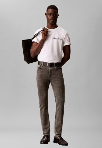 Узкие джинсы