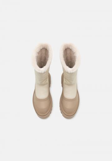 Зимние ботинки