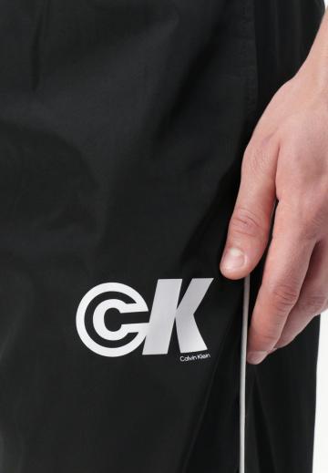 Спортивные штаны