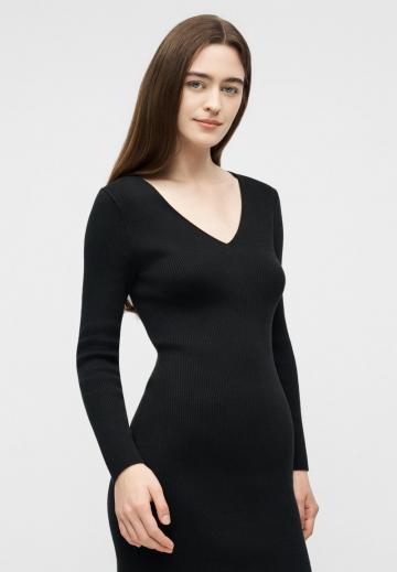 Вязаное платье