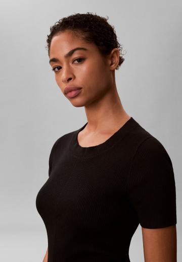 Вязаное платье