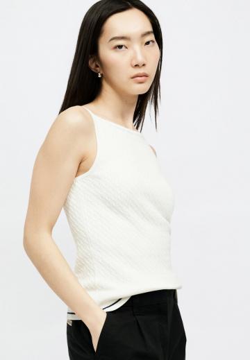 Топ на бретельках