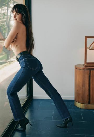 Прямые джинсы