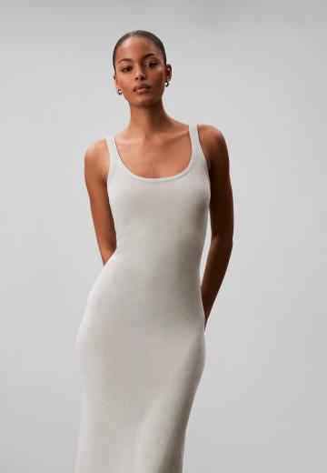 Вязаное платье