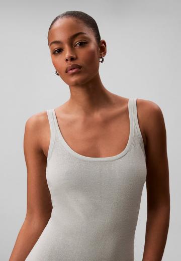 Вязаное платье