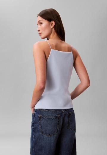 Топ на бретельках