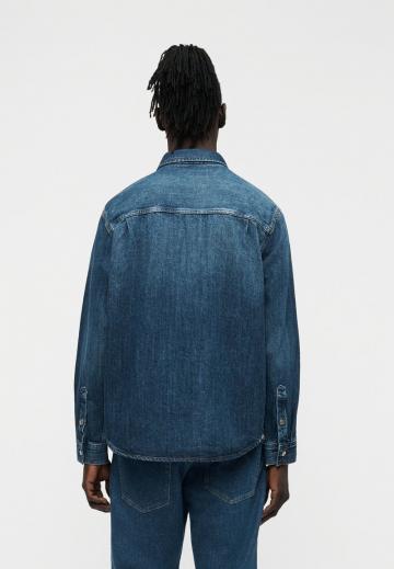 Джинсовая куртка