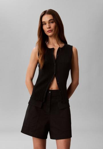 Брюки с накладными карманами