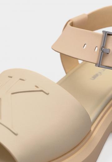 Босоножки на платформе