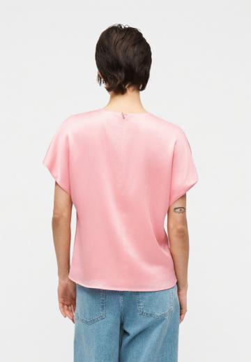 Атласная блузка