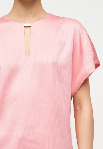 Атласная блузка