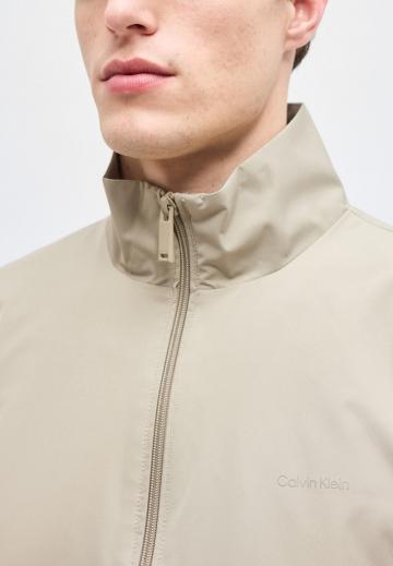 Куртка-дождевик