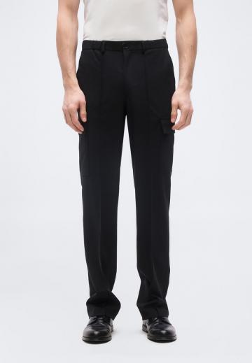 Брюки с накладными карманами