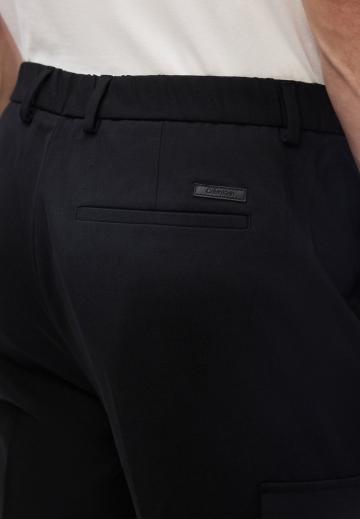 Брюки с накладными карманами