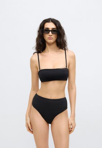 Топ без бретелек