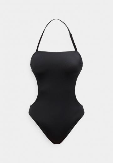 Слитный купальник