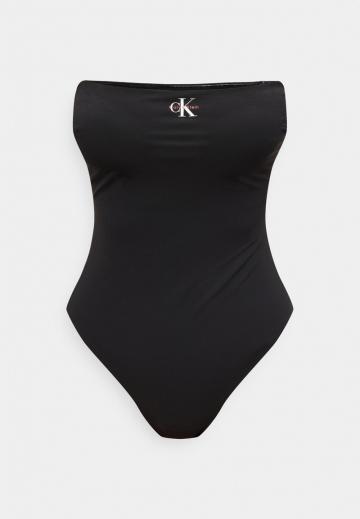 Слитный купальник