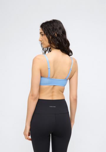 Бюстгальтер без бретелек