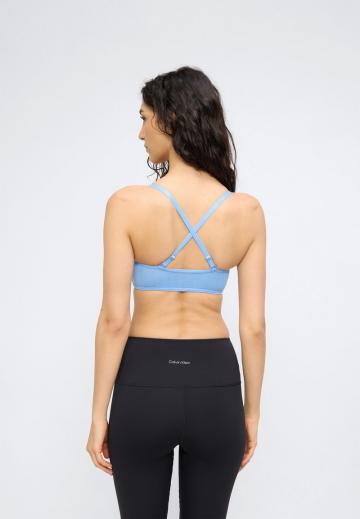 Бюстгальтер без бретелек