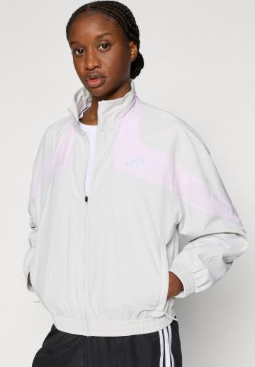 Спортивная куртка