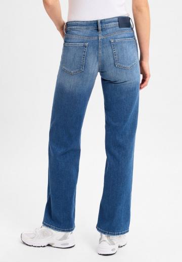 Клешеные джинсы