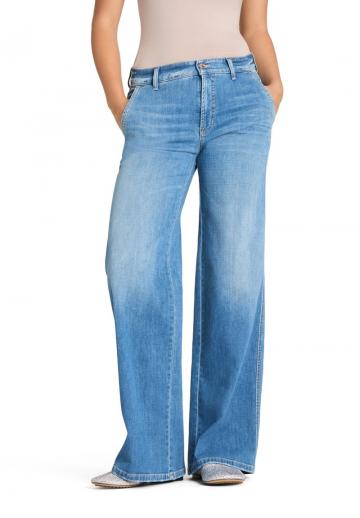 Свободные джинсы