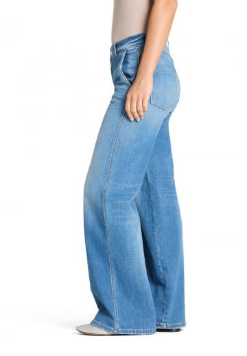 Свободные джинсы