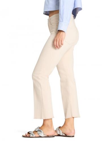 Короткие джинсы