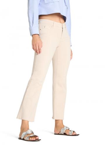 Короткие джинсы