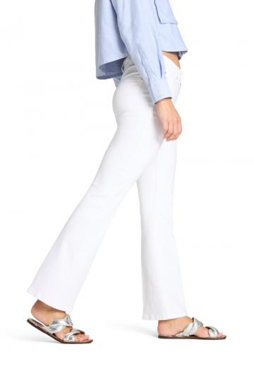 Клешеные джинсы