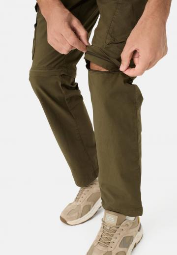 Брюки с накладными карманами