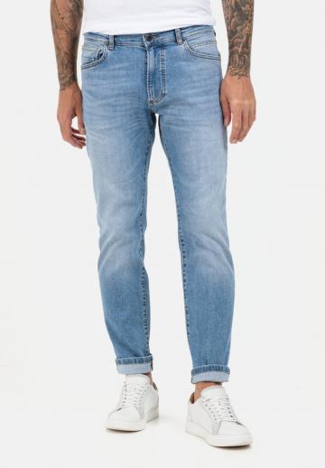 Узкие джинсы