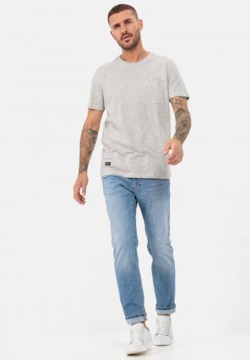 Узкие джинсы