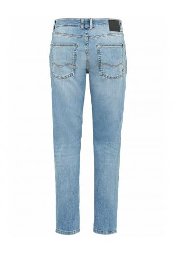 Узкие джинсы