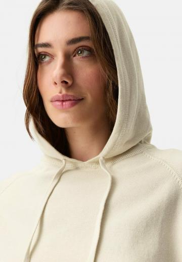 Пуловер с капюшоном