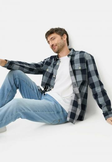 Прямые джинсы