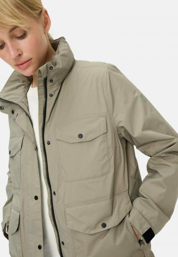 Зимняя куртка