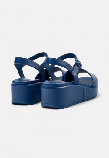 Босоножки на танкетке