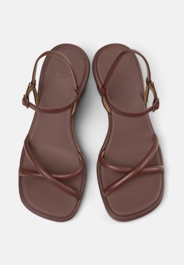 Босоножки на танкетке