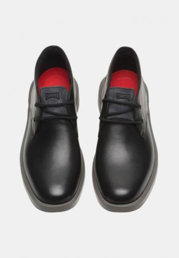 Ботинки на шнуровке