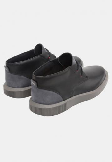 Ботинки на шнуровке