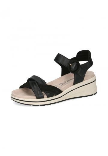 Босоножки на танкетке