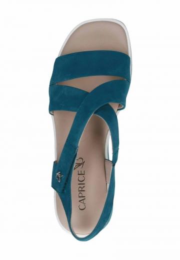 Босоножки на танкетке