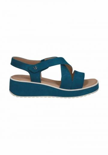 Босоножки на танкетке