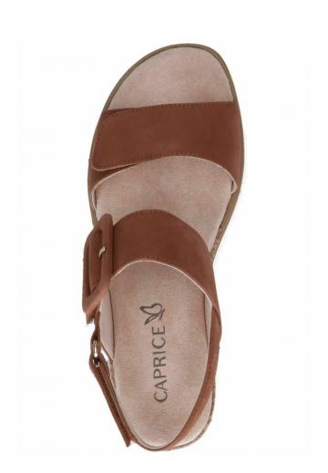 Босоножки на танкетке